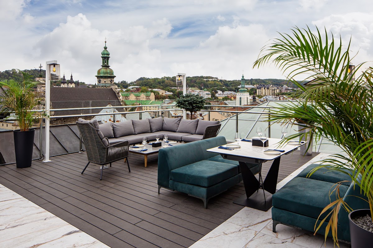 CLOUD no.7 Panorama — Restaurant